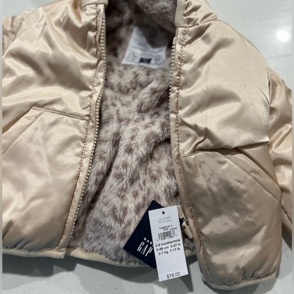 GAP puffer jacket - Picture 2 of 3